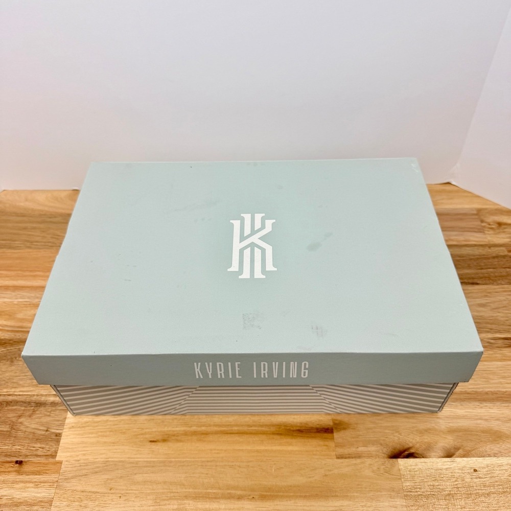 Nike Kyrie Irving Flytrap 5 Basketball Shoes Sneakers White Blue Size Mens 8.5 - Picture 2 of 12